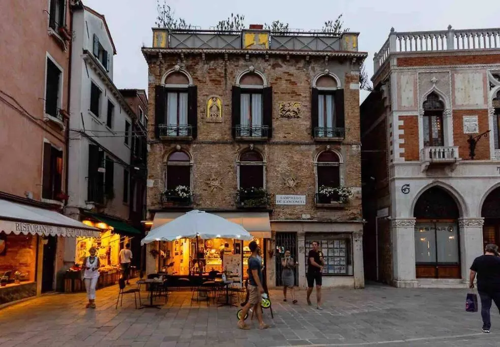 The Real Venetian Home
